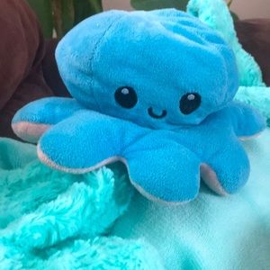 Reversible octopus